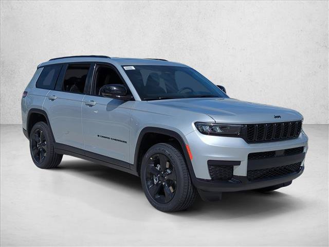 New 2025 Jeep Grand Cherokee L Altitude RWD image 7