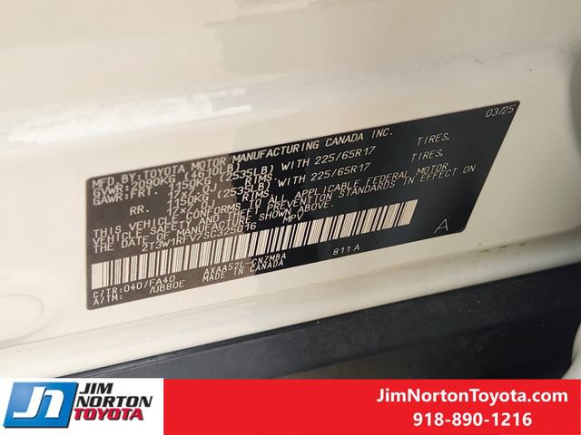 Used 2025 Toyota RAV4 XLE w/ Convenience Package FWD image 33