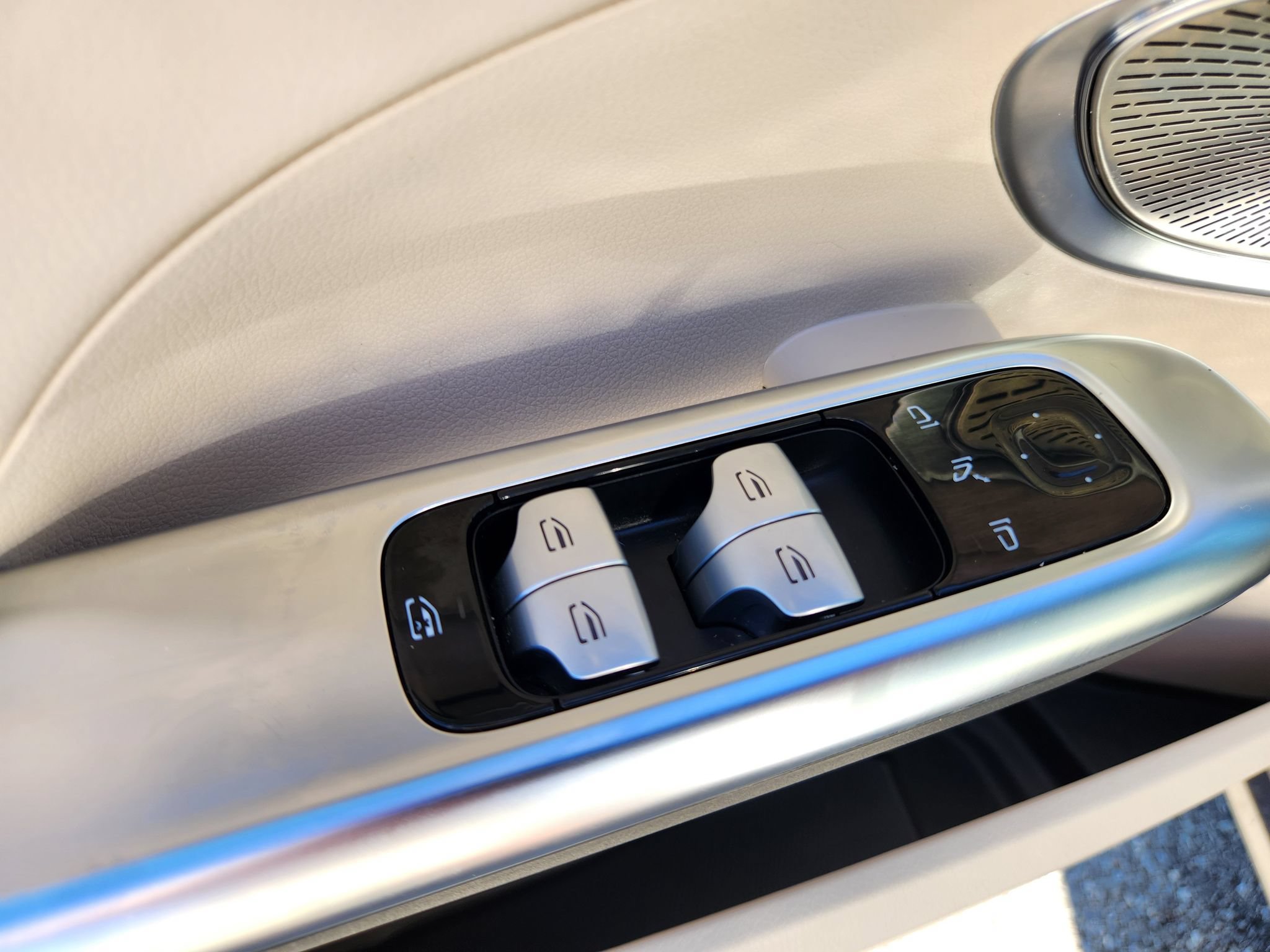 Certified 2024 Mercedes-Benz C 300 4MATIC Sedan image 17
