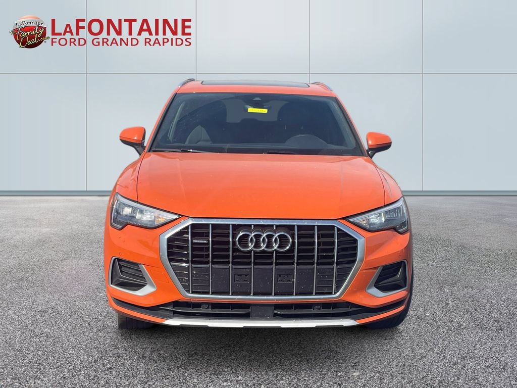 Used 2021 Audi Q3 2.0T Premium w/ Convenience Package AWD/4WD image 2