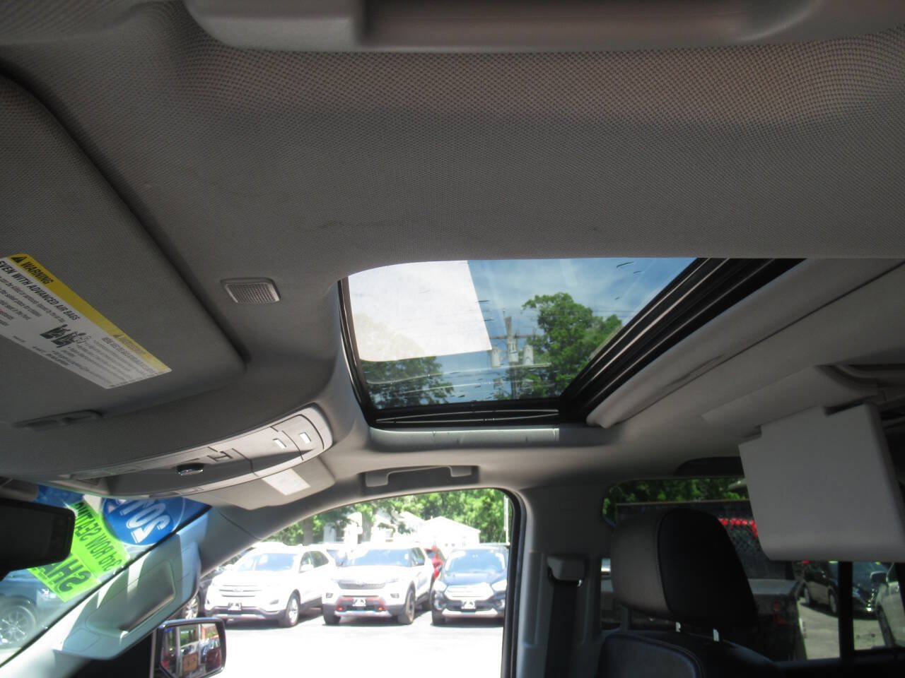 Used 2018 Chevrolet Tahoe Premier AWD/4WD image 33