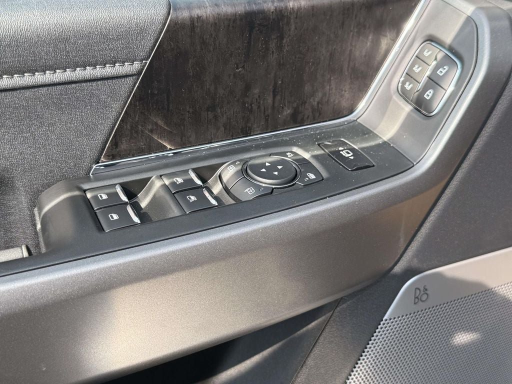 New 2026 Ford F250 Lariat w/ FX4 Off-Road Package AWD/4WD image 10