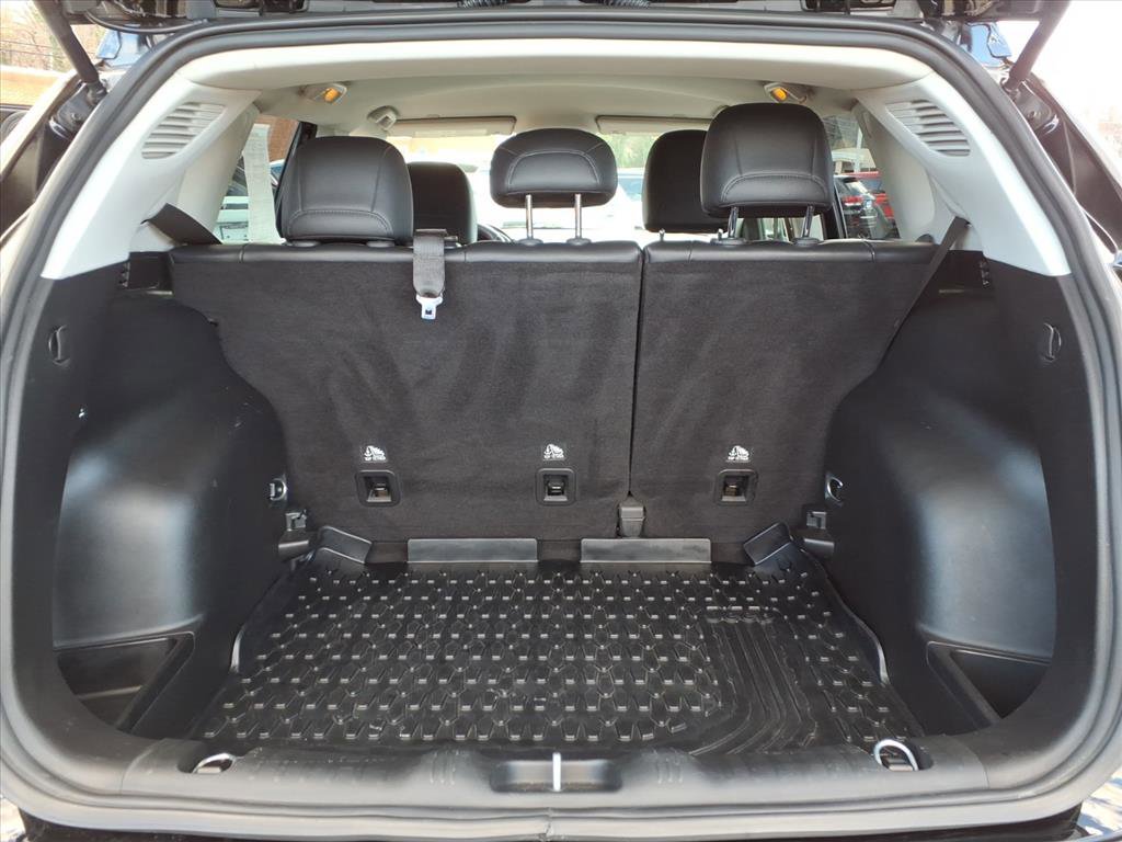 Used 2019 Jeep Compass Latitude w/ Popular Equipment Group image 13