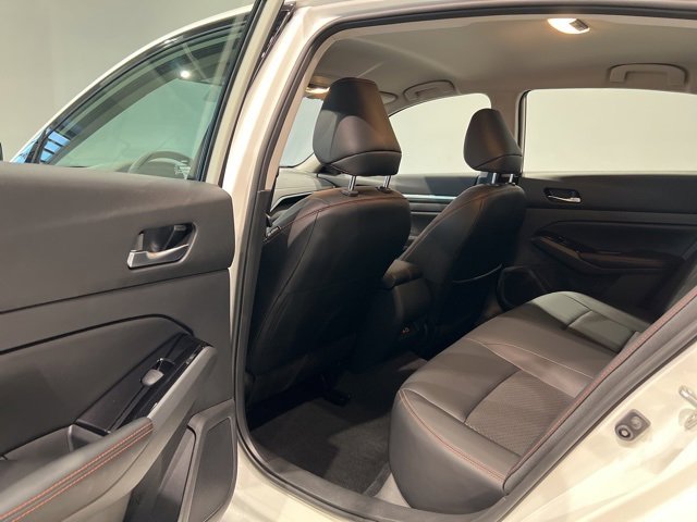 Used 2025 Nissan Altima 2.5 SR image 40