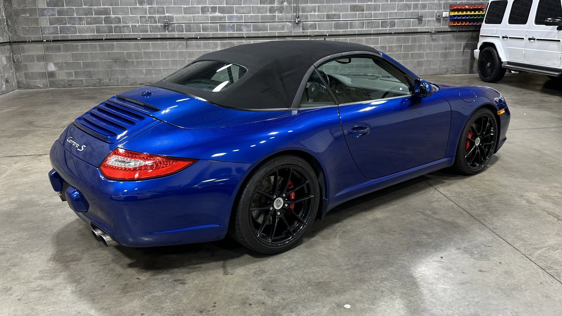 Used 2009 Porsche 911 Carrera S image 6