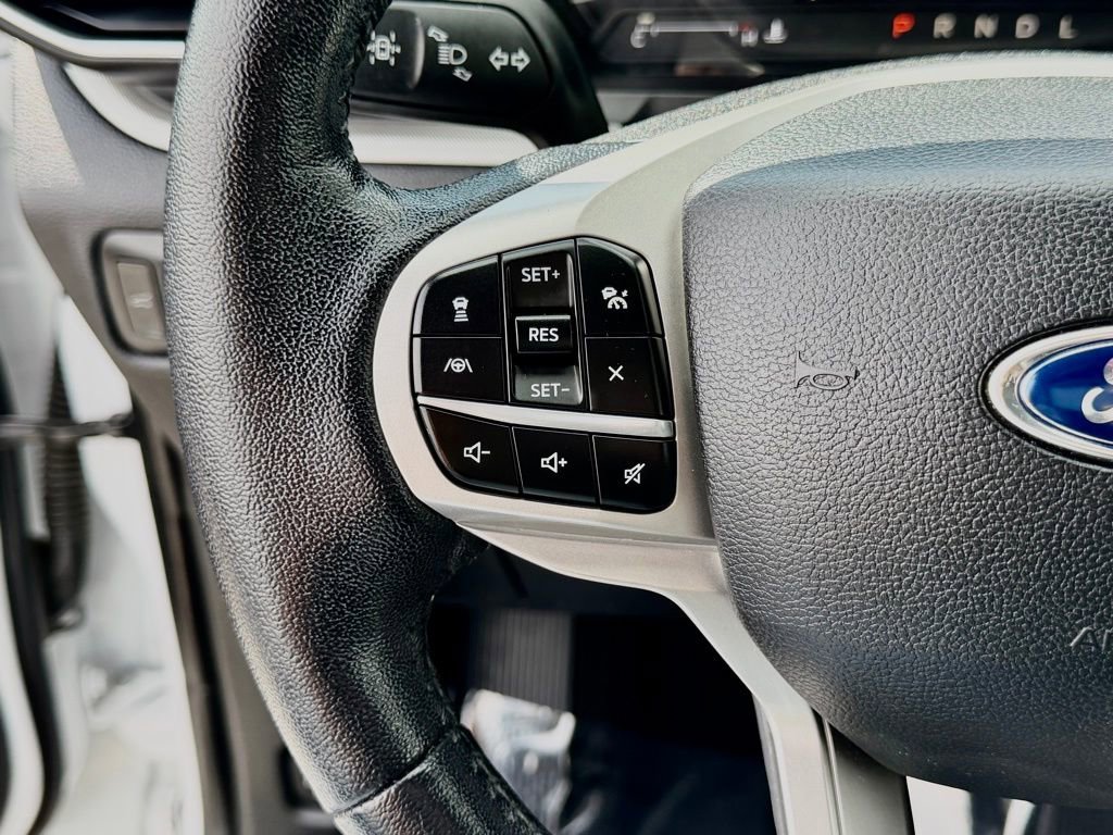 Used 2021 Ford Explorer XLT w/ Equipment Group 202A image 24