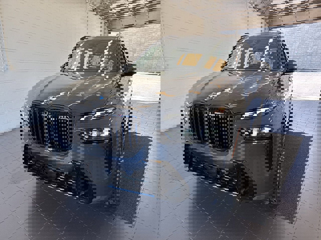 New 2026 BMW X7 xDrive40i w/ M Sport Package image 3