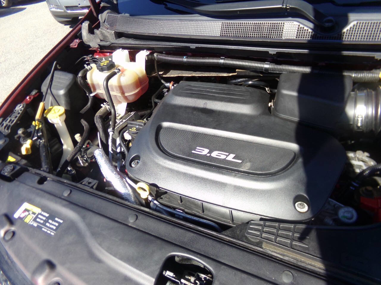 Used 2017 Chrysler Pacifica Limited image 37