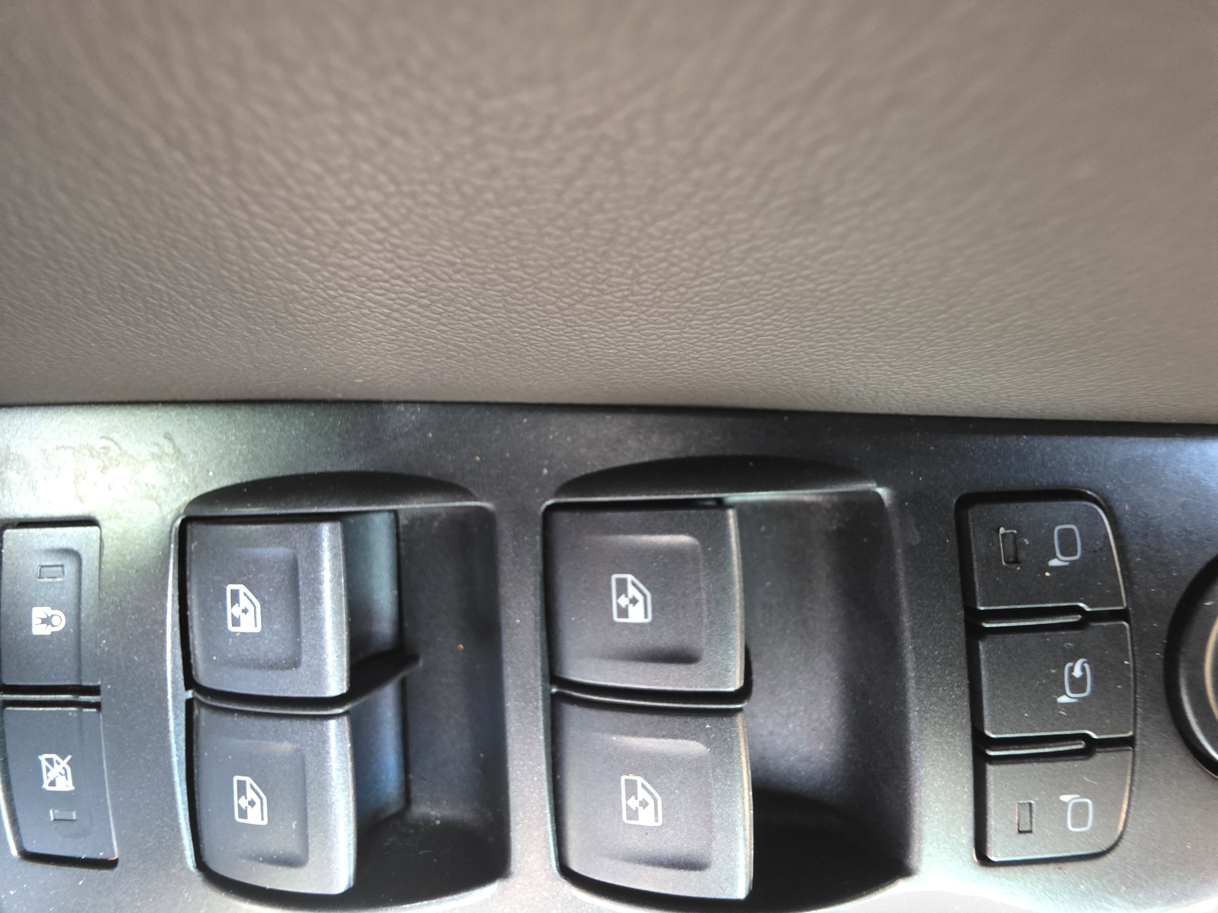 Used 2017 Chevrolet Tahoe LT AWD/4WD image 29