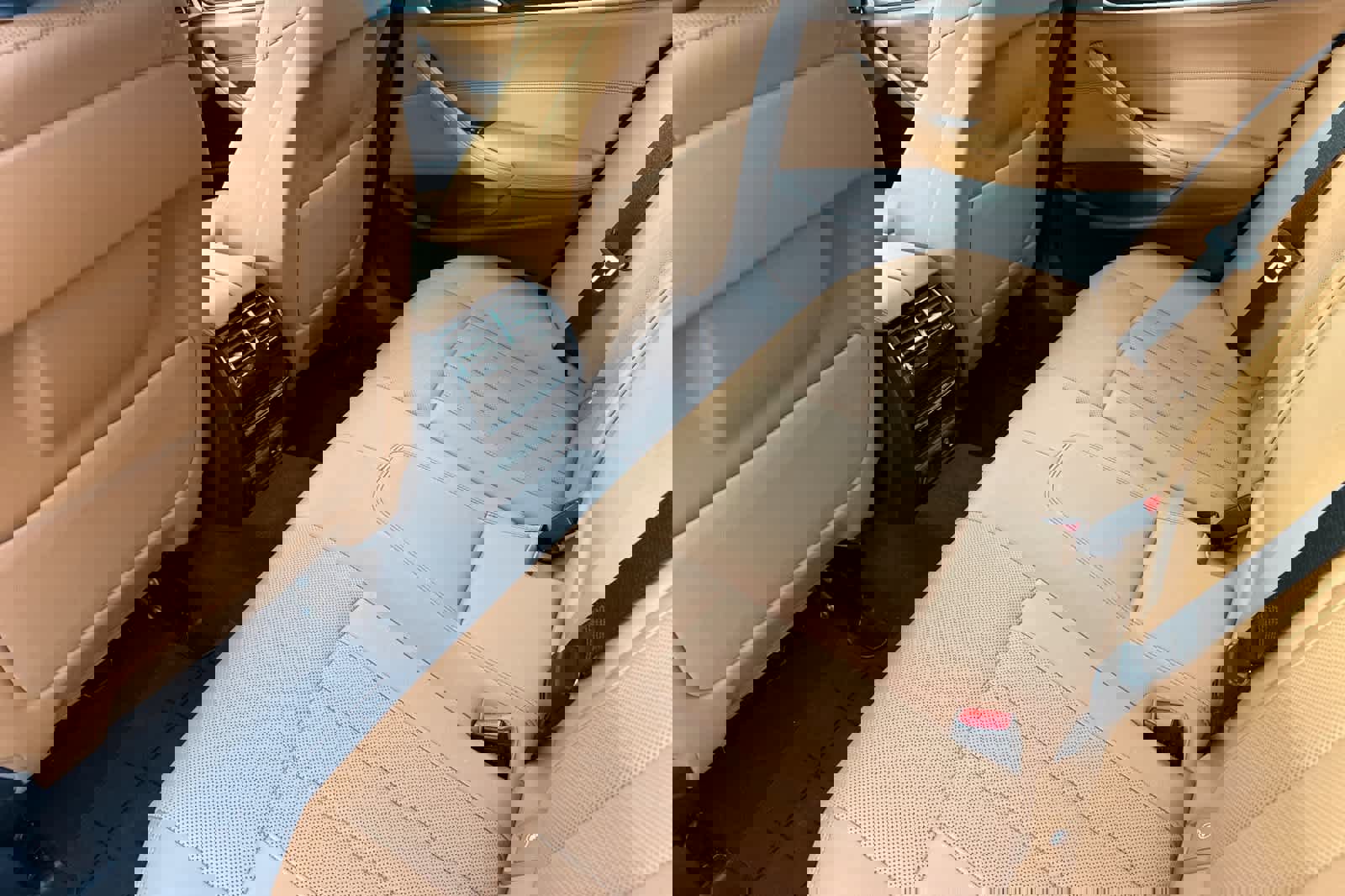 Certified 2023 BMW 530e 530e w/ Convenience Package image 4