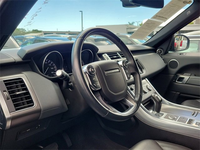 Used 2015 Land Rover Range Rover Sport HSE image 8