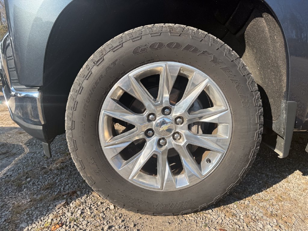 Used 2022 Chevrolet Silverado 1500 LTZ AWD/4WD image 9