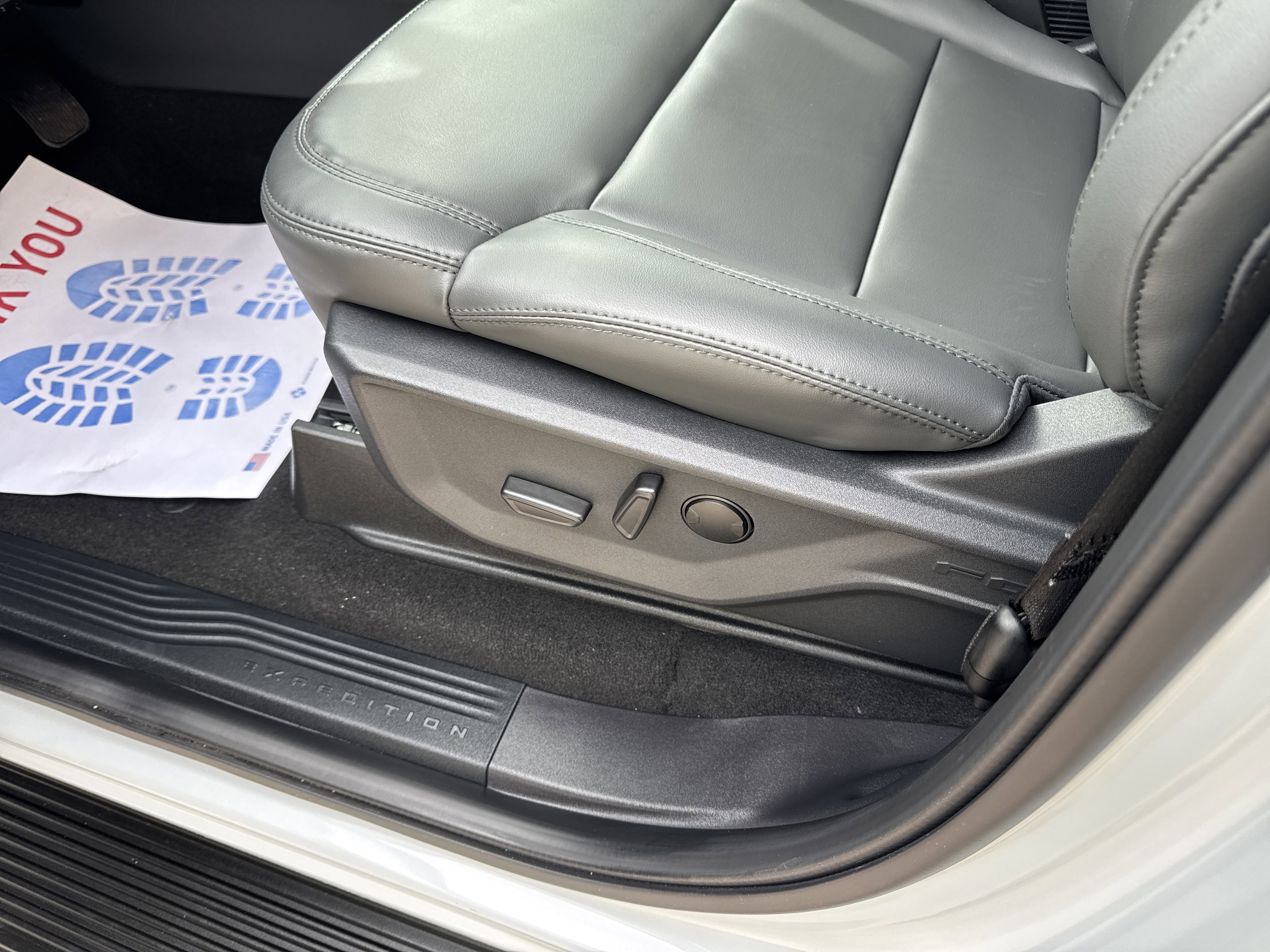 New 2026 Ford Expedition Active image 25