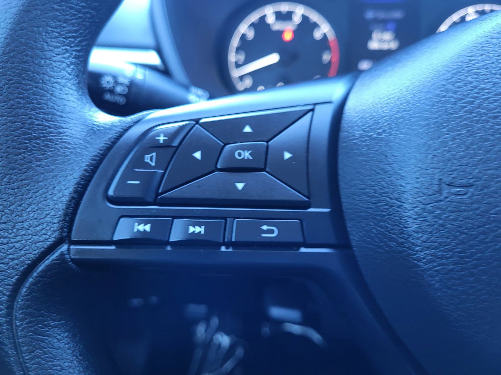 Used 2025 Nissan Altima 2.5 S image 27