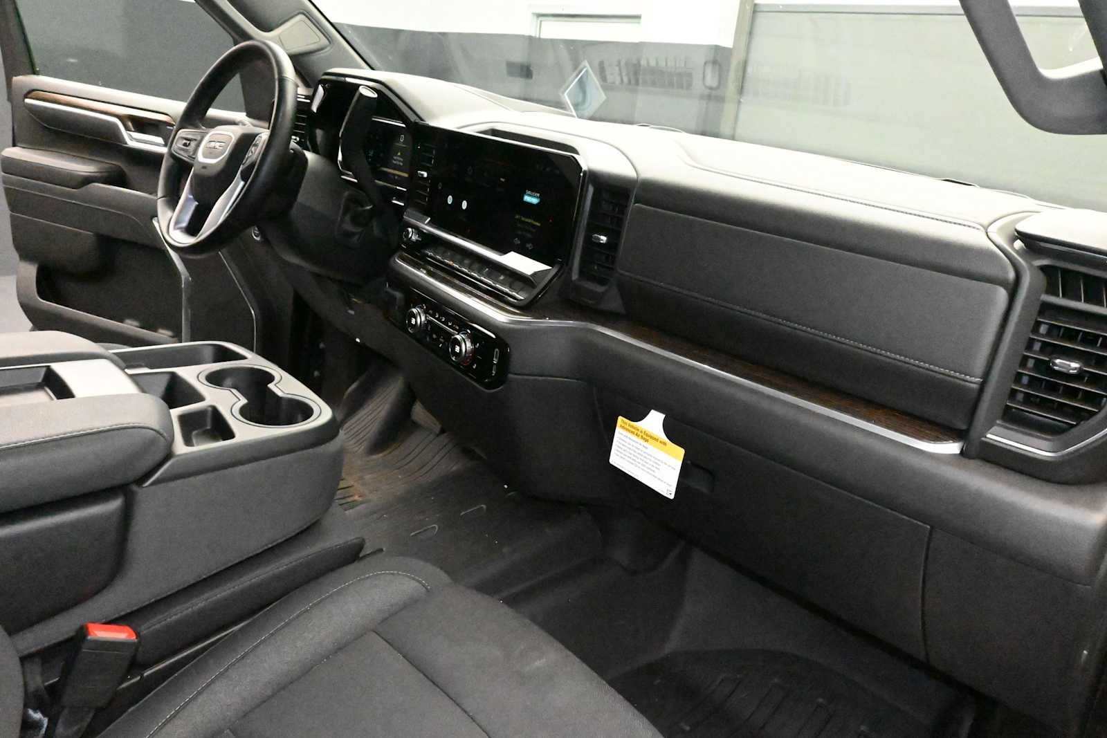 Used 2026 GMC Sierra 1500 Elevation w/ Elevation Select Package AWD/4WD image 30