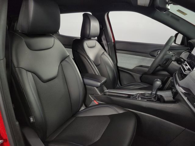 Used 2023 Jeep Compass Latitude image 13