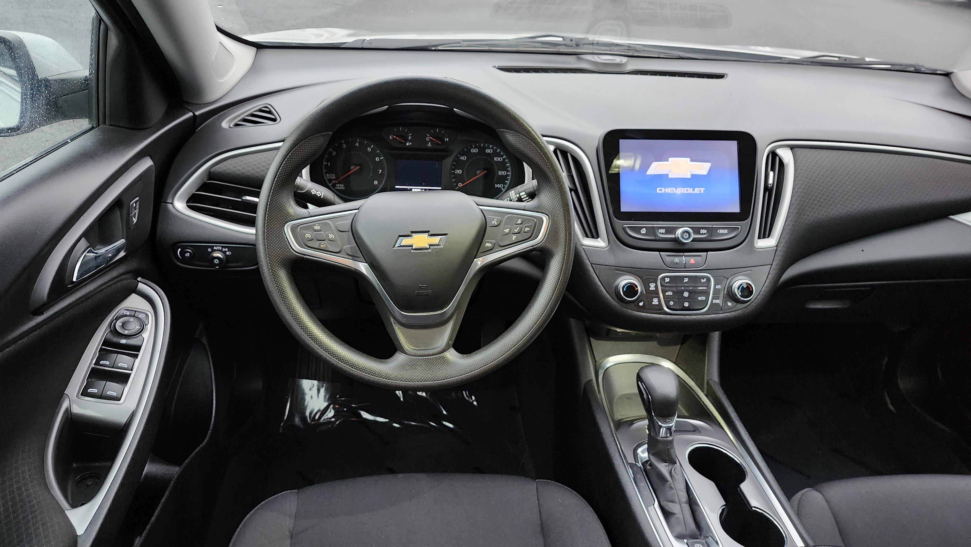 Used 2022 Chevrolet Malibu LT image 23