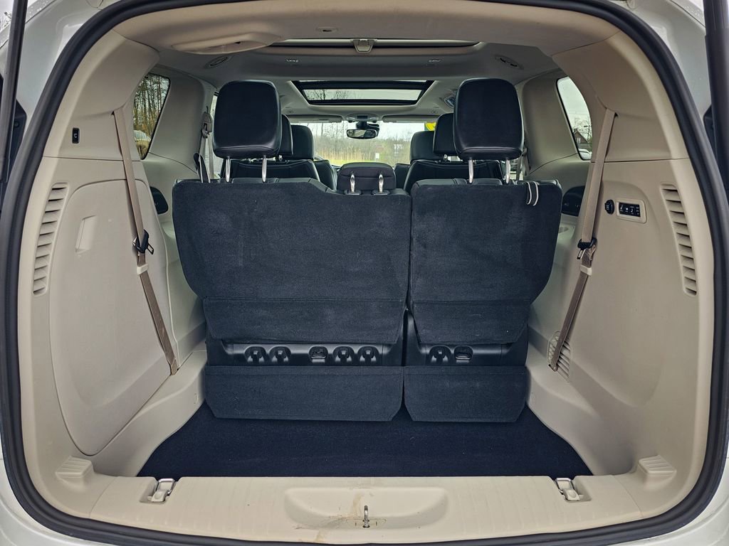 Used 2019 Chrysler Pacifica Limited FWD image 38