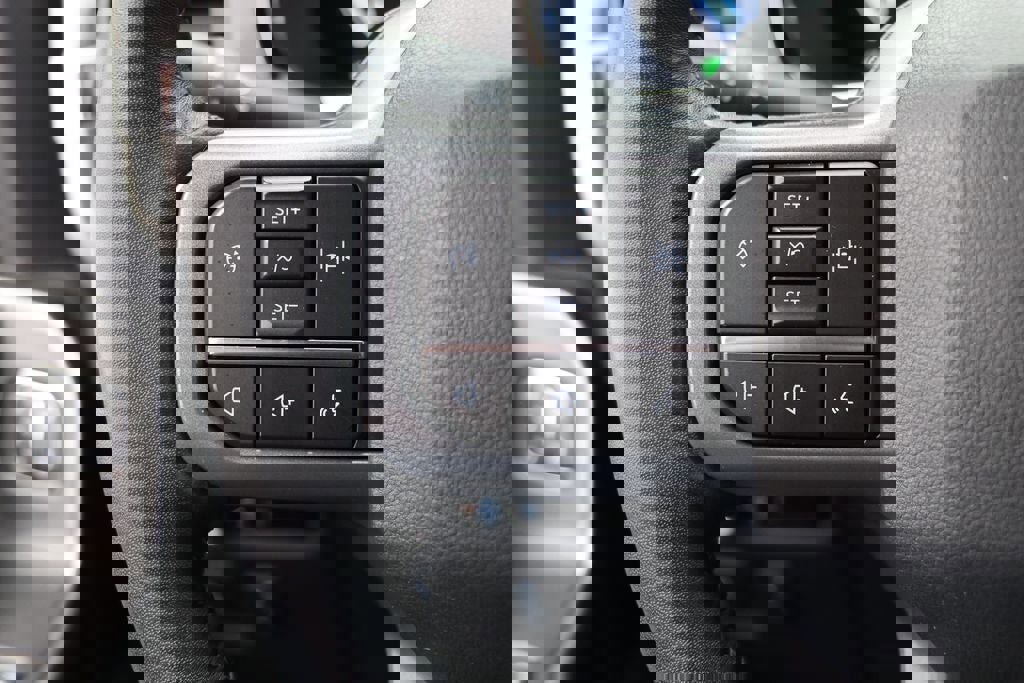 Used 2023 Ford F150 Lariat image 25