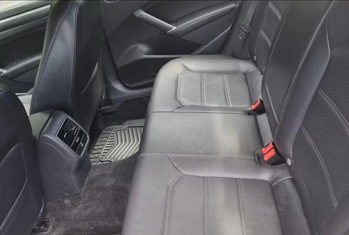 Used 2016 Volkswagen Passat 1.8T SE image 8