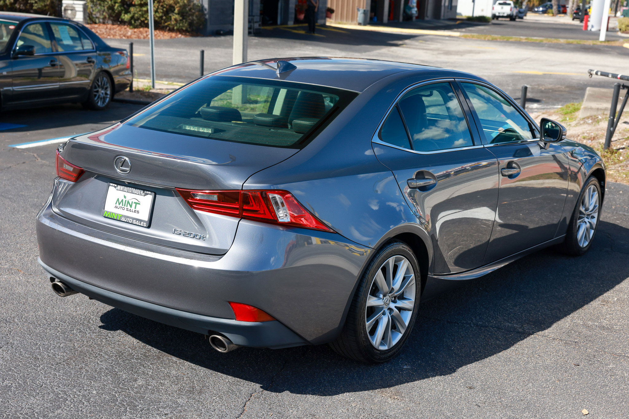 Used 2016 Lexus IS 200t image 16