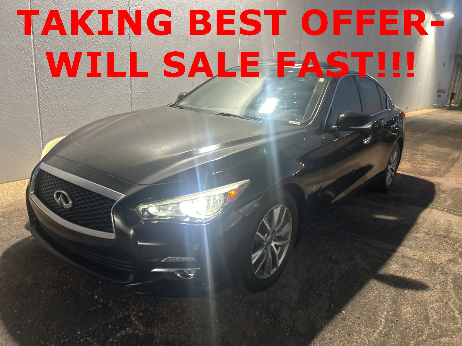 Used 2016 INFINITI Q50 3.0t Premium w/ 3.0T Premium Plus Package image 2