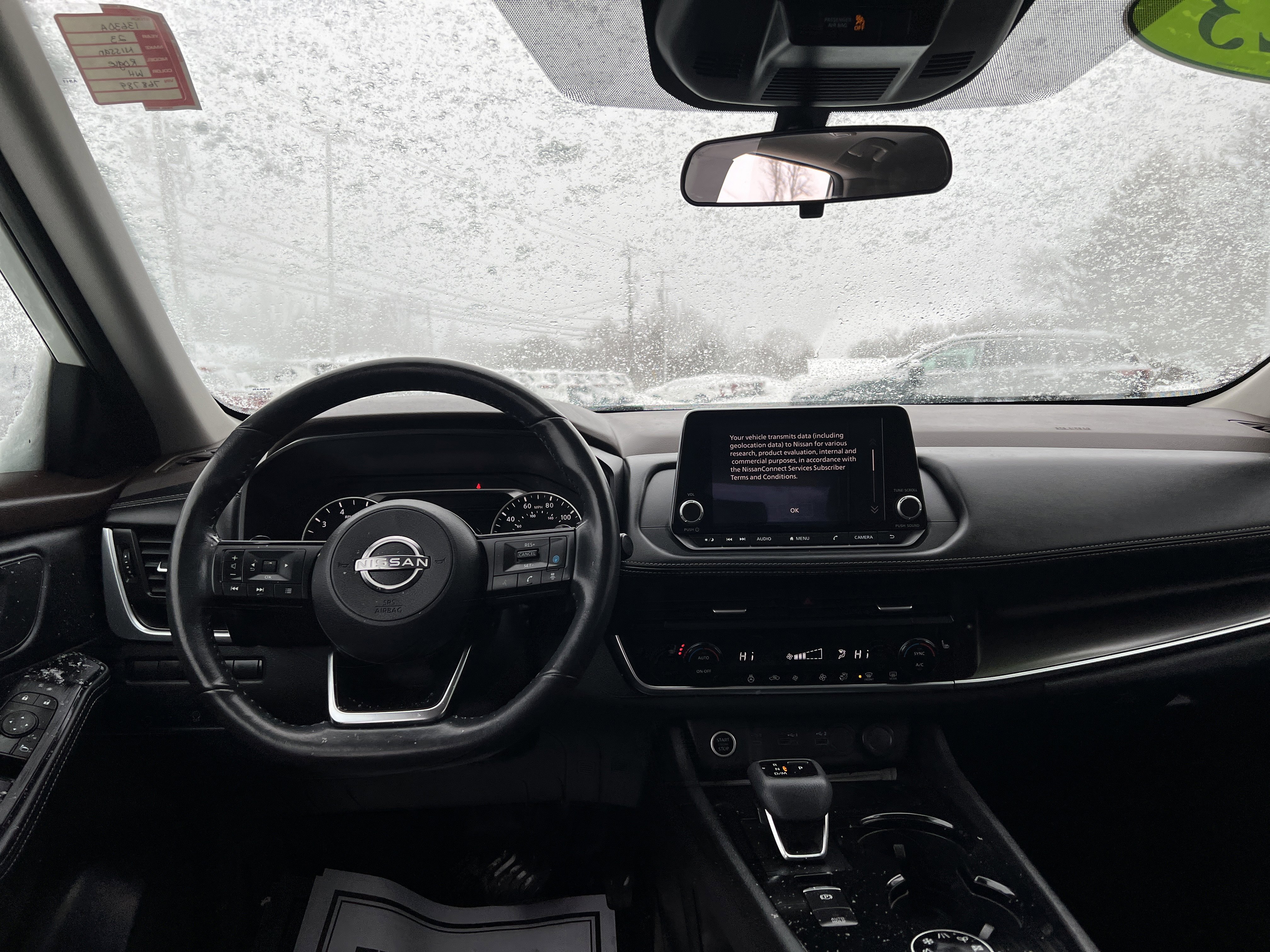 Used 2023 Nissan Rogue SV w/ SV Premium B Package image 5