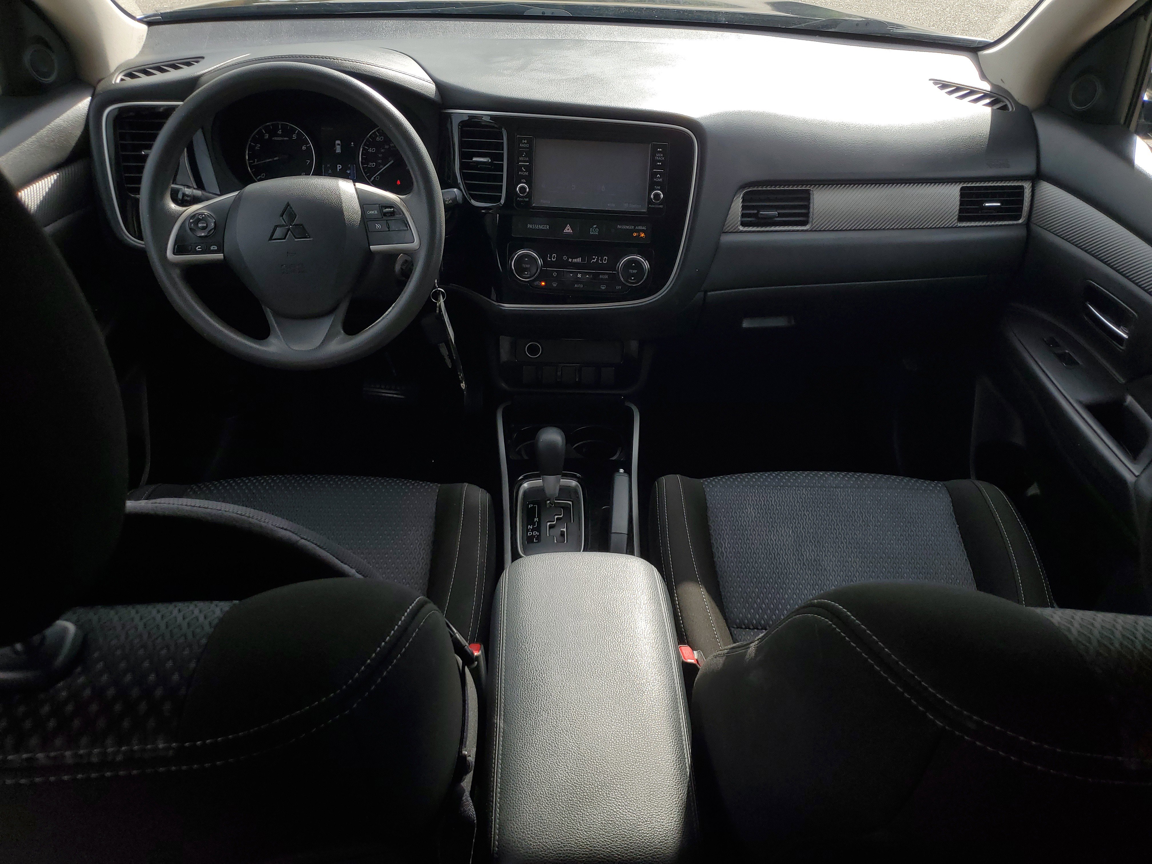 Used 2018 Mitsubishi Outlander ES image 15