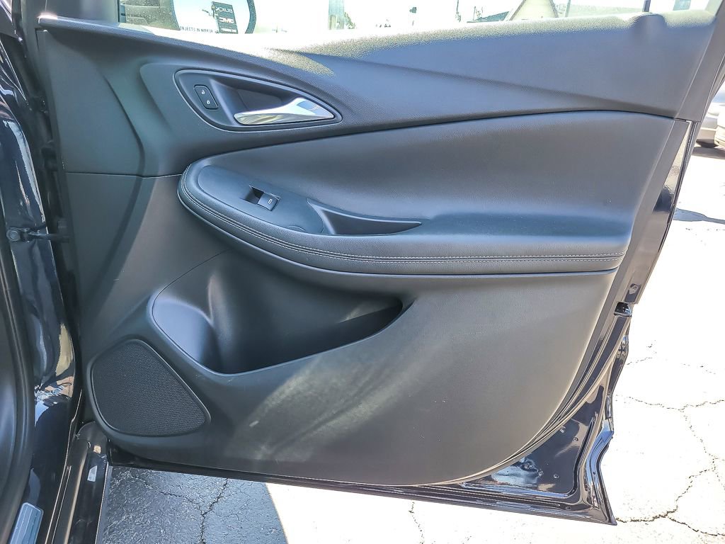 Used 2020 Buick Encore GX Select w/ Sport Touring Package image 22