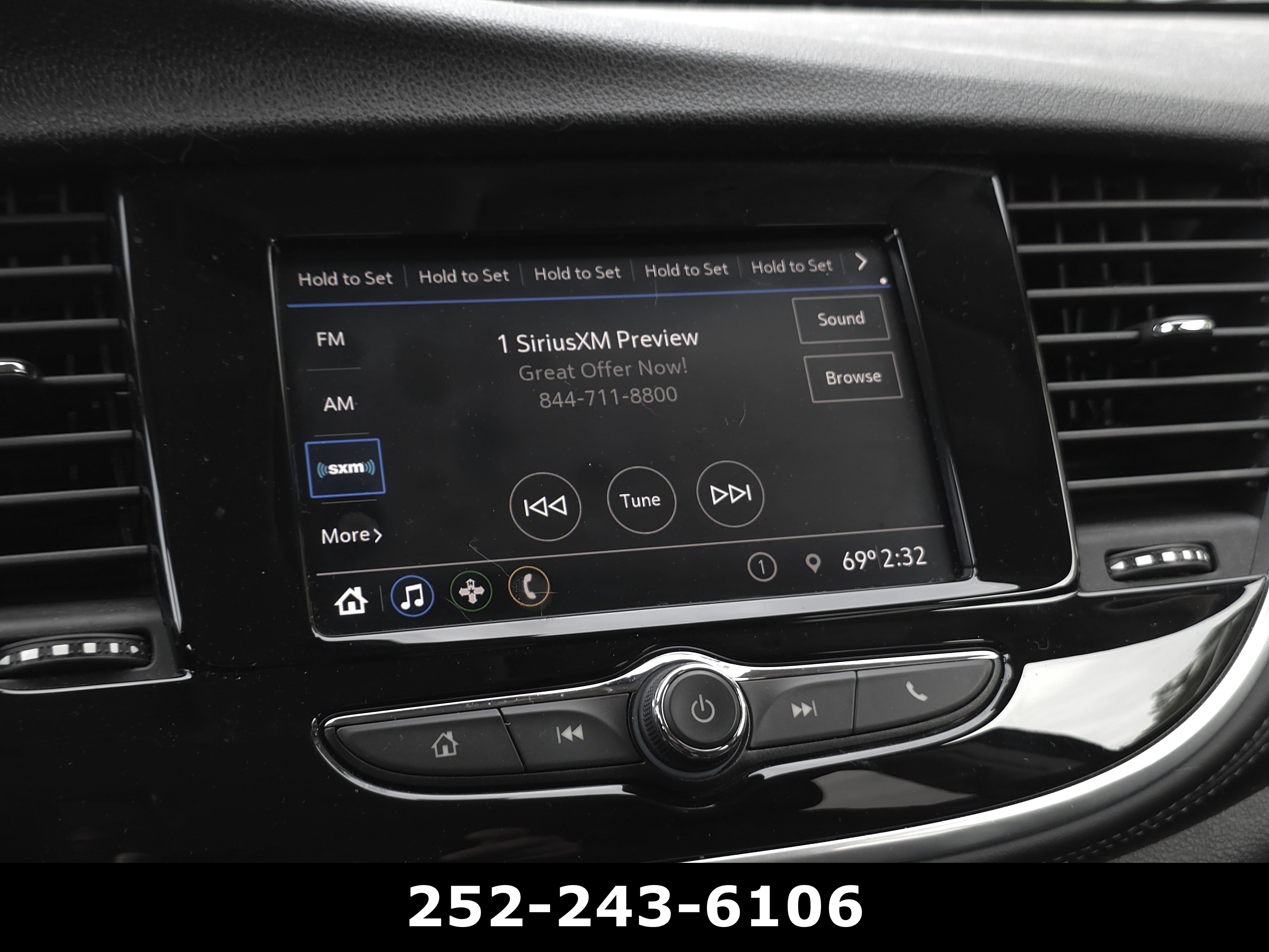 Used 2022 Buick Encore Preferred w/ Safety Package image 15