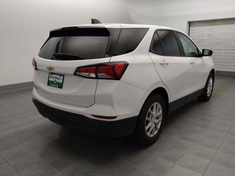Used 2022 Chevrolet Equinox LS FWD image 9