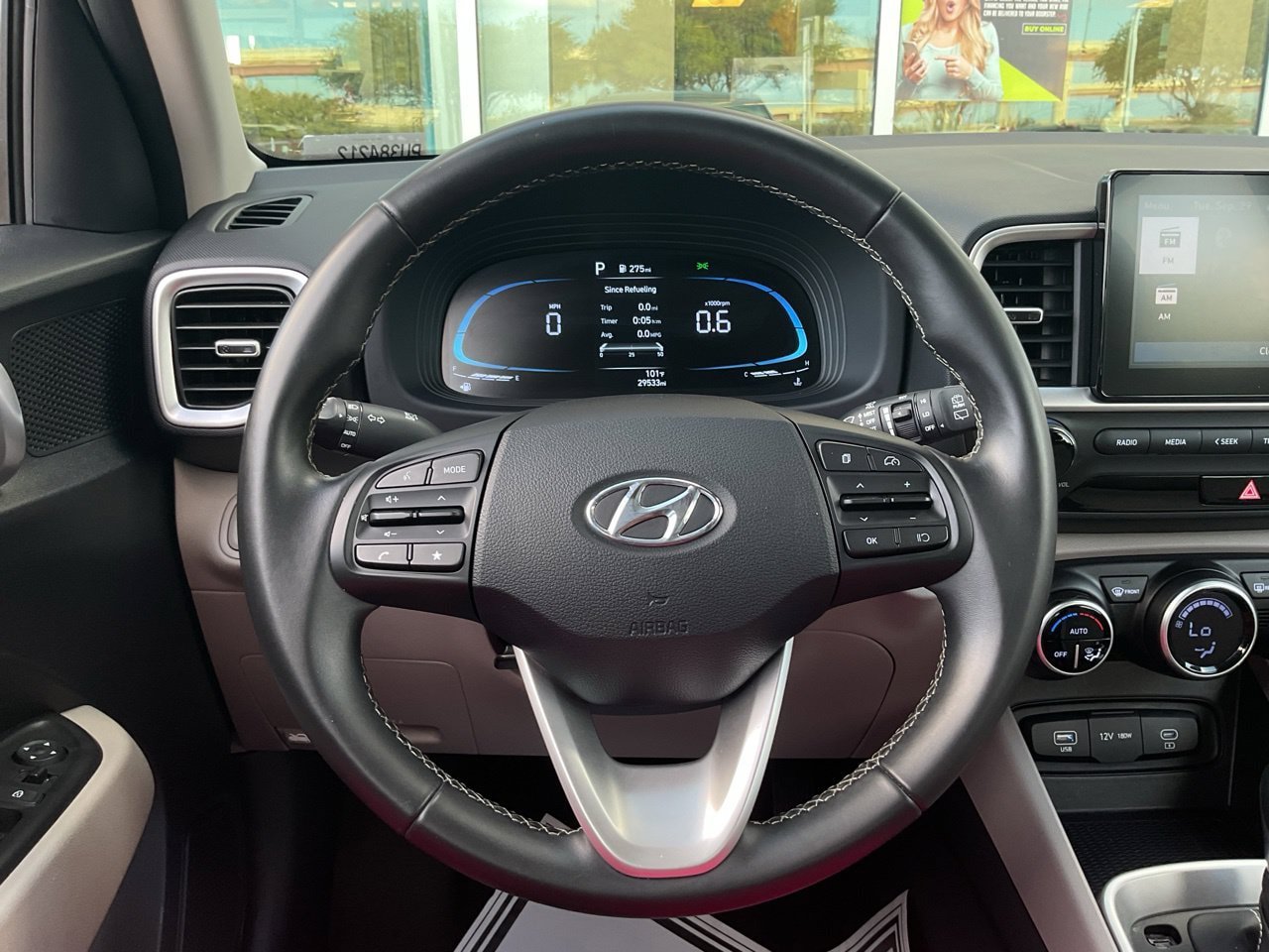 Used 2025 Hyundai Venue SEL FWD image 33