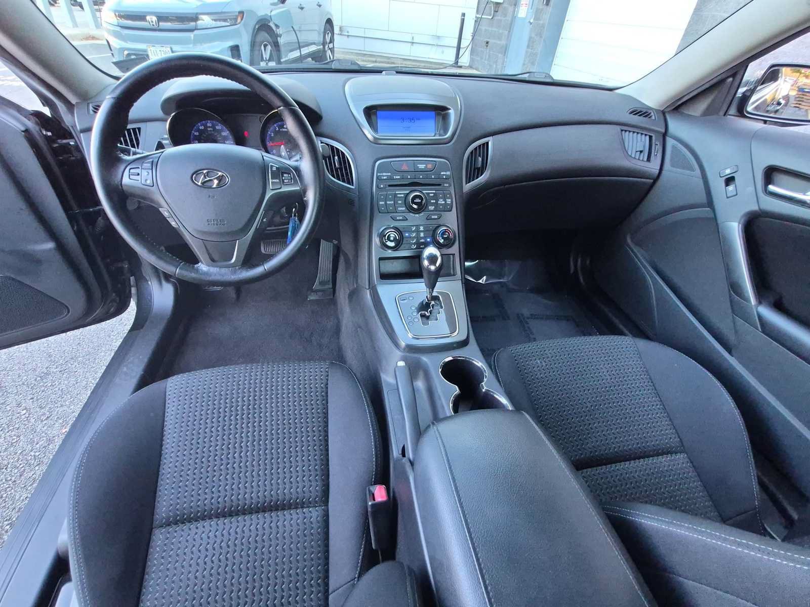 Used 2012 Hyundai Genesis 2.0T RWD image 15