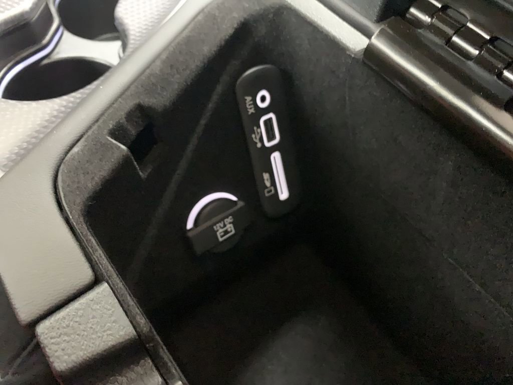 Used 2016 Dodge Challenger SRT Hellcat image 57