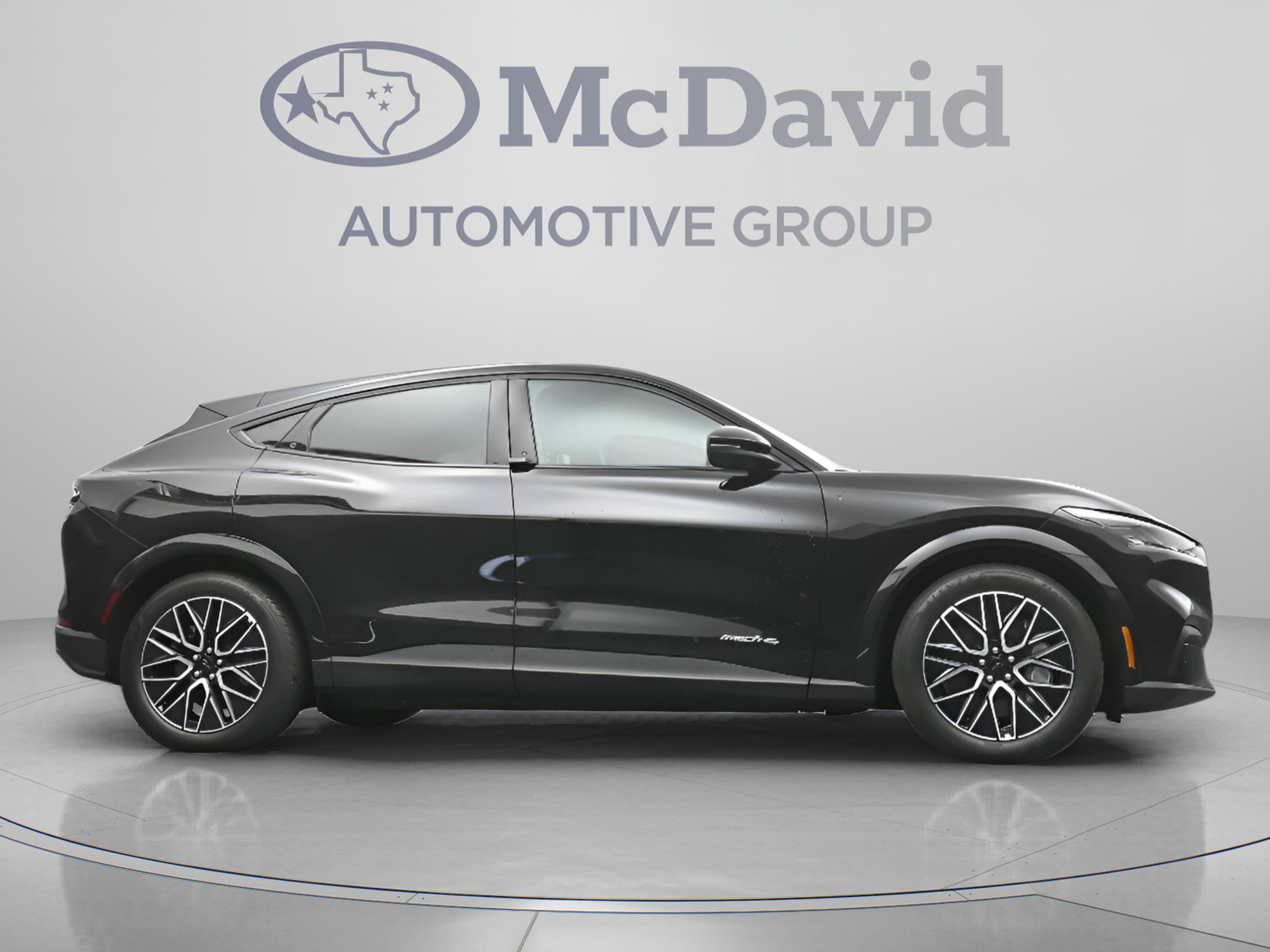 Used 2025 Ford Mustang Mach-E Premium AWD/4WD image 34
