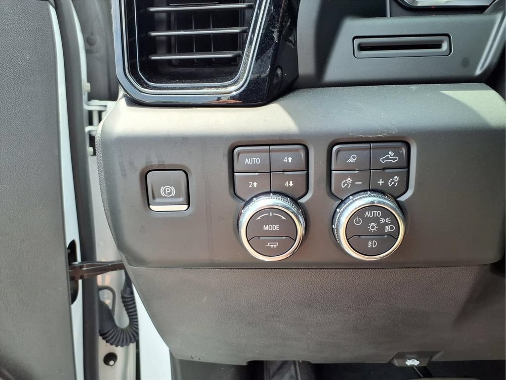 Certified 2024 GMC Sierra 1500 AT4 w/ AT4 Preferred Package AWD/4WD image 23
