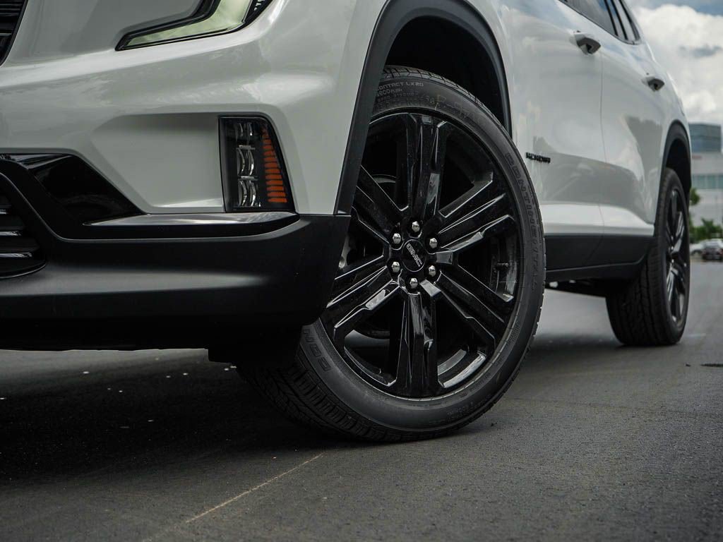 New 2026 GMC Acadia Elevation w/ Black Edition AWD/4WD image 6