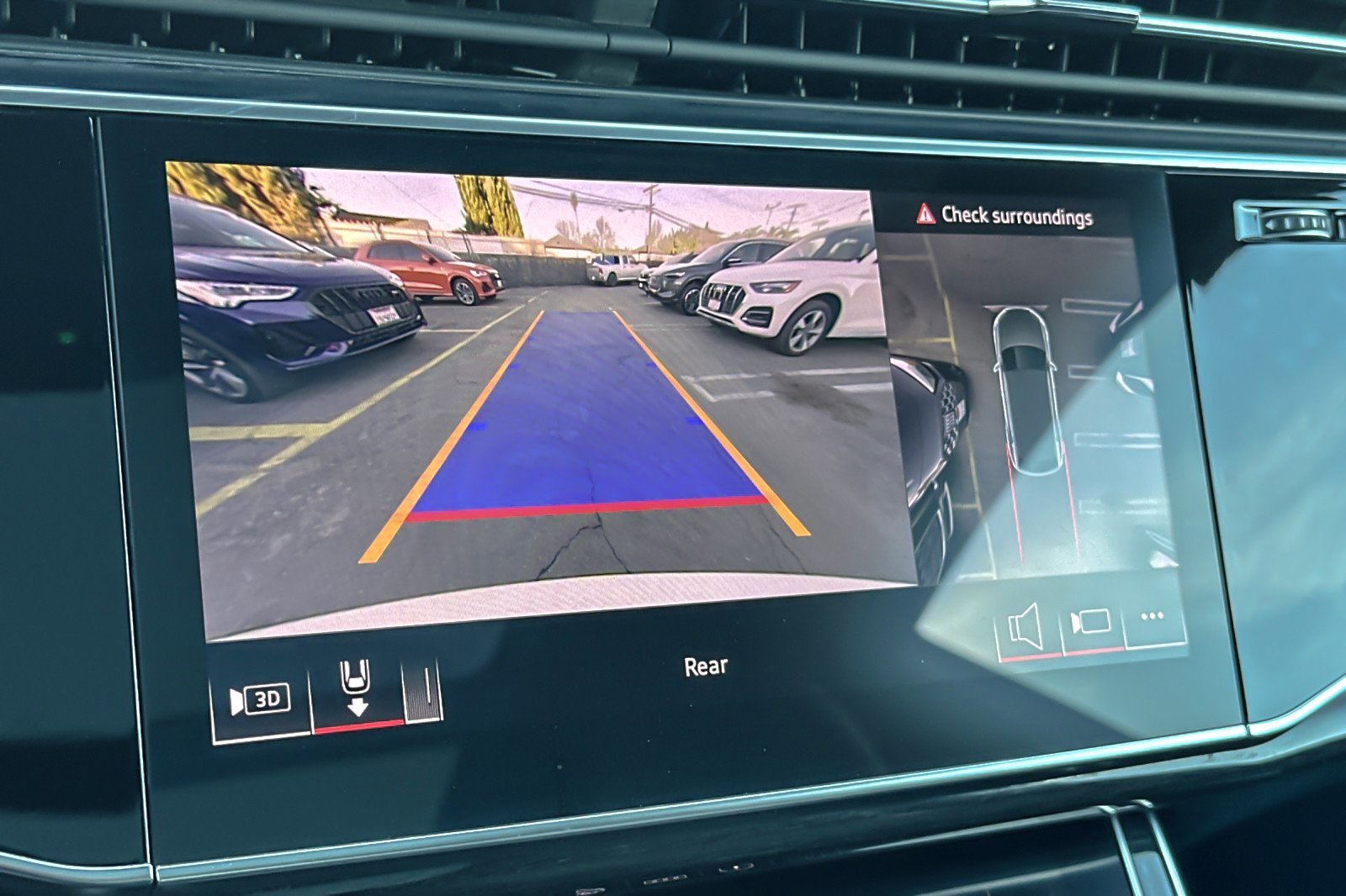 Used 2024 Audi Q8 Premium Plus w/ Premium Plus Package image 19