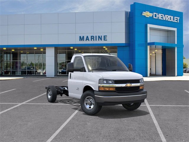 New 2025 Chevrolet Express 3500 w/ Power Convenience Package