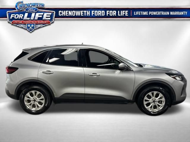 Used 2023 Ford Escape Active w/ Tech Pack #2 AWD/4WD image 7