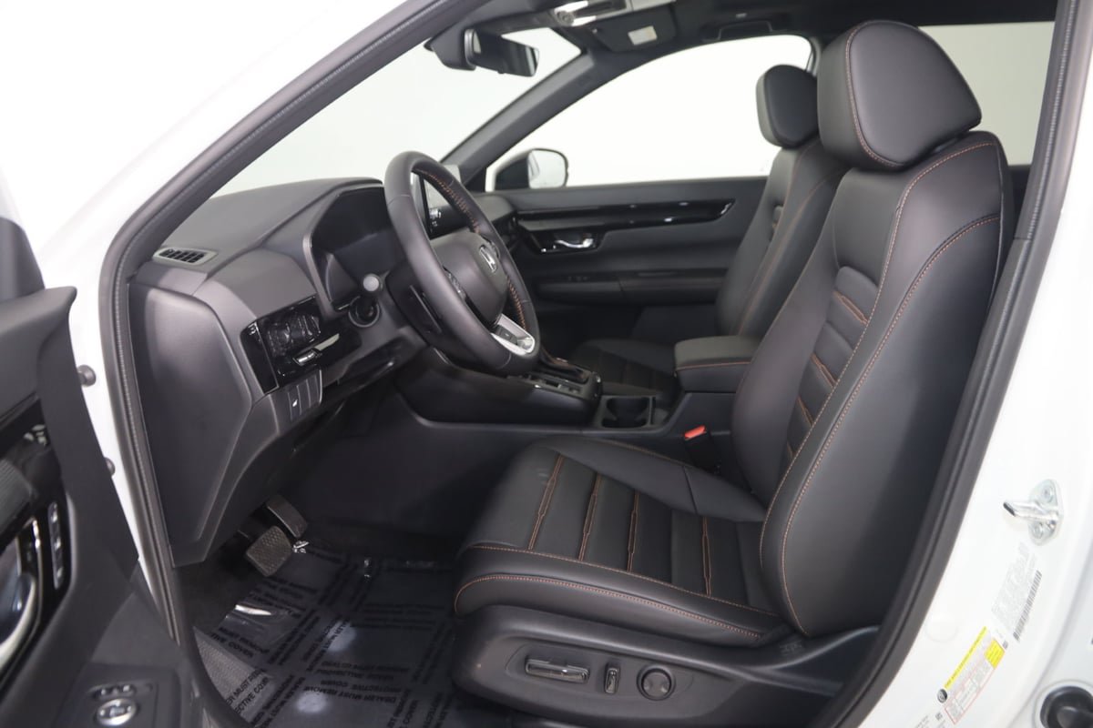 Used 2026 Honda CR-V Sport Touring image 14