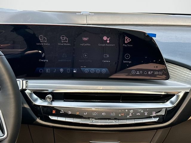 New 2026 Cadillac Lyriq Signature Sport w/ Nappa Leather Package AWD/4WD image 3