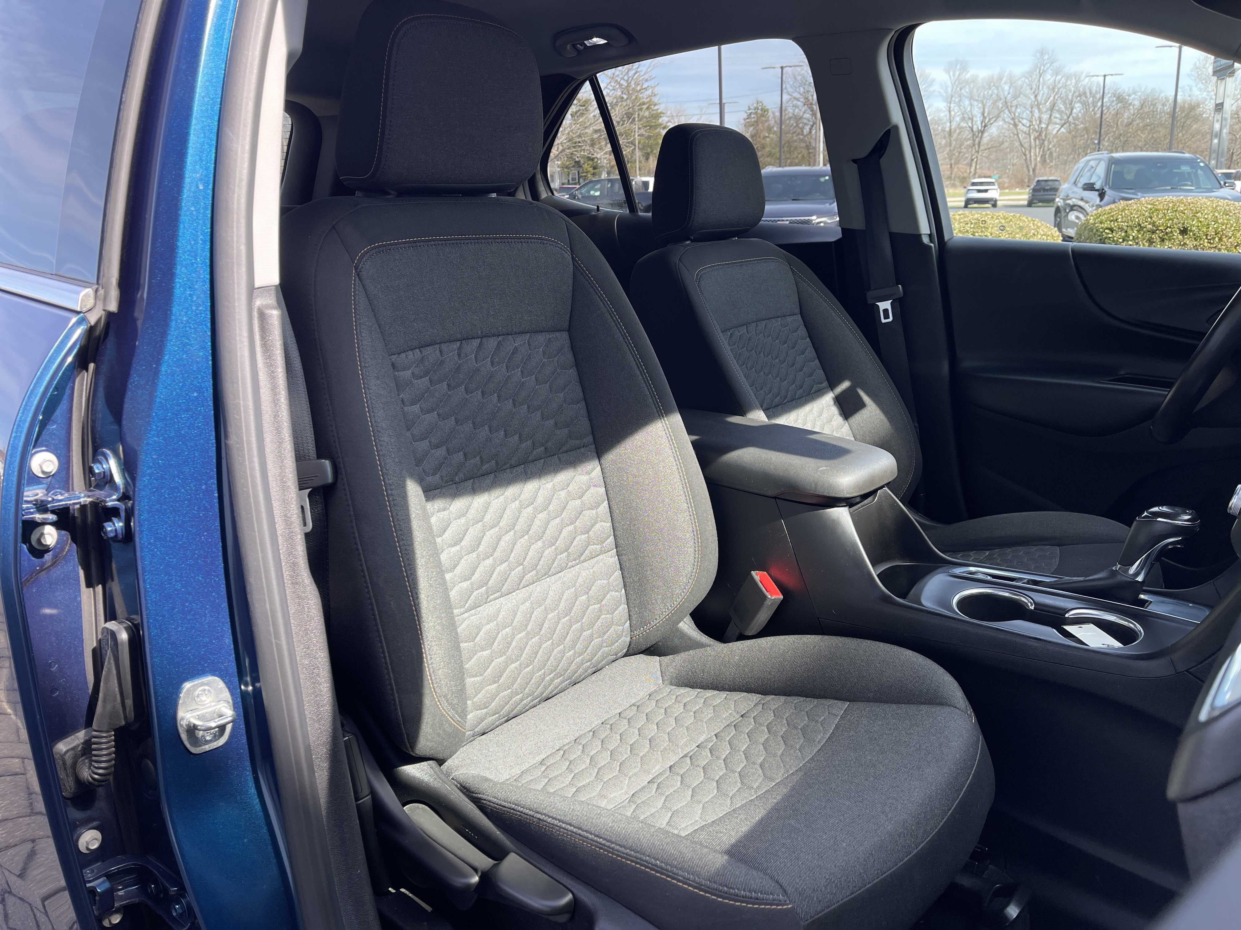 Used 2019 Chevrolet Equinox LT image 34