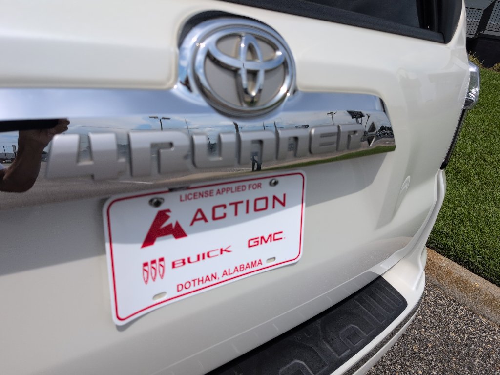 Used 2021 Toyota 4Runner Limited image 5
