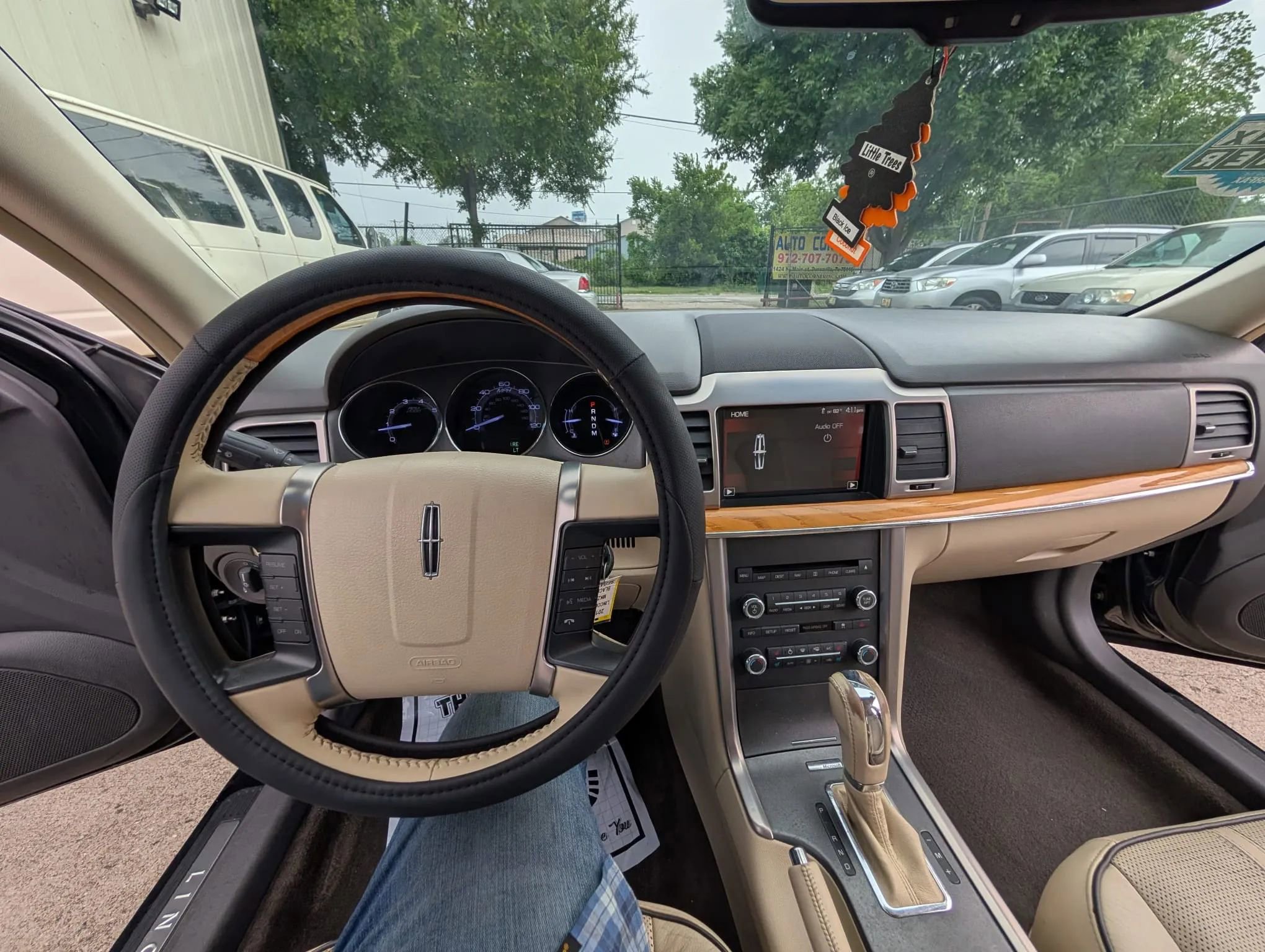 Used 2011 Lincoln MKZ w/ 101A Rapid Spec Order Code FWD image 24
