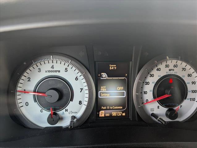 Used 2017 Toyota Sienna SE Premium image 11