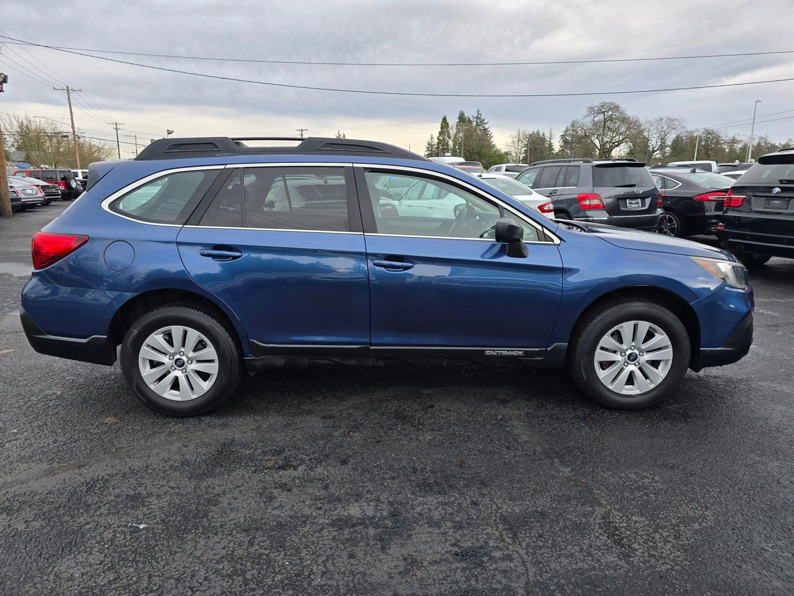 Used 2019 Subaru Outback 2.5i AWD/4WD image 6