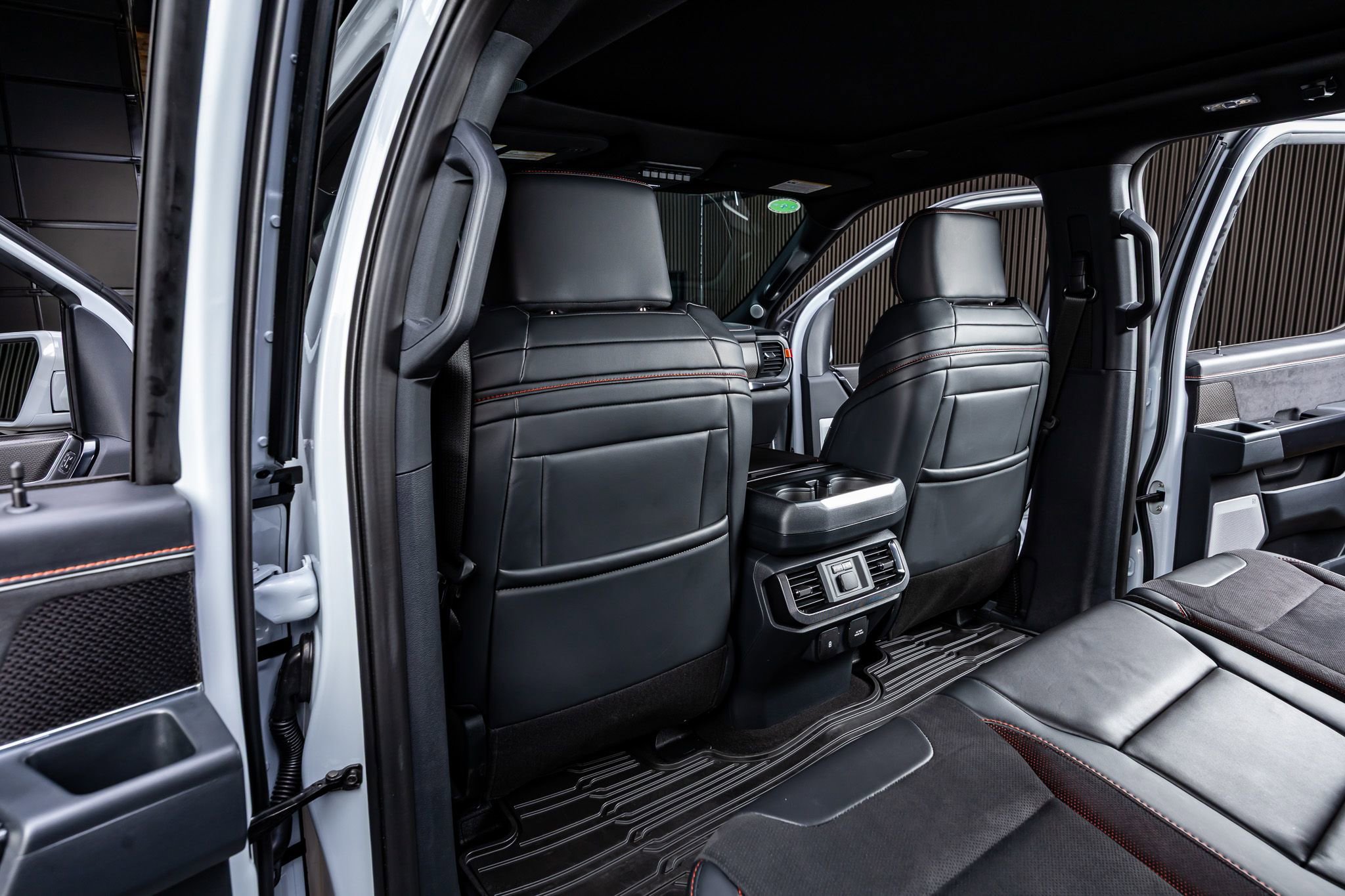 Used 2025 Ford F150 Raptor w/ Equipment Group 803A Raptor R image 34