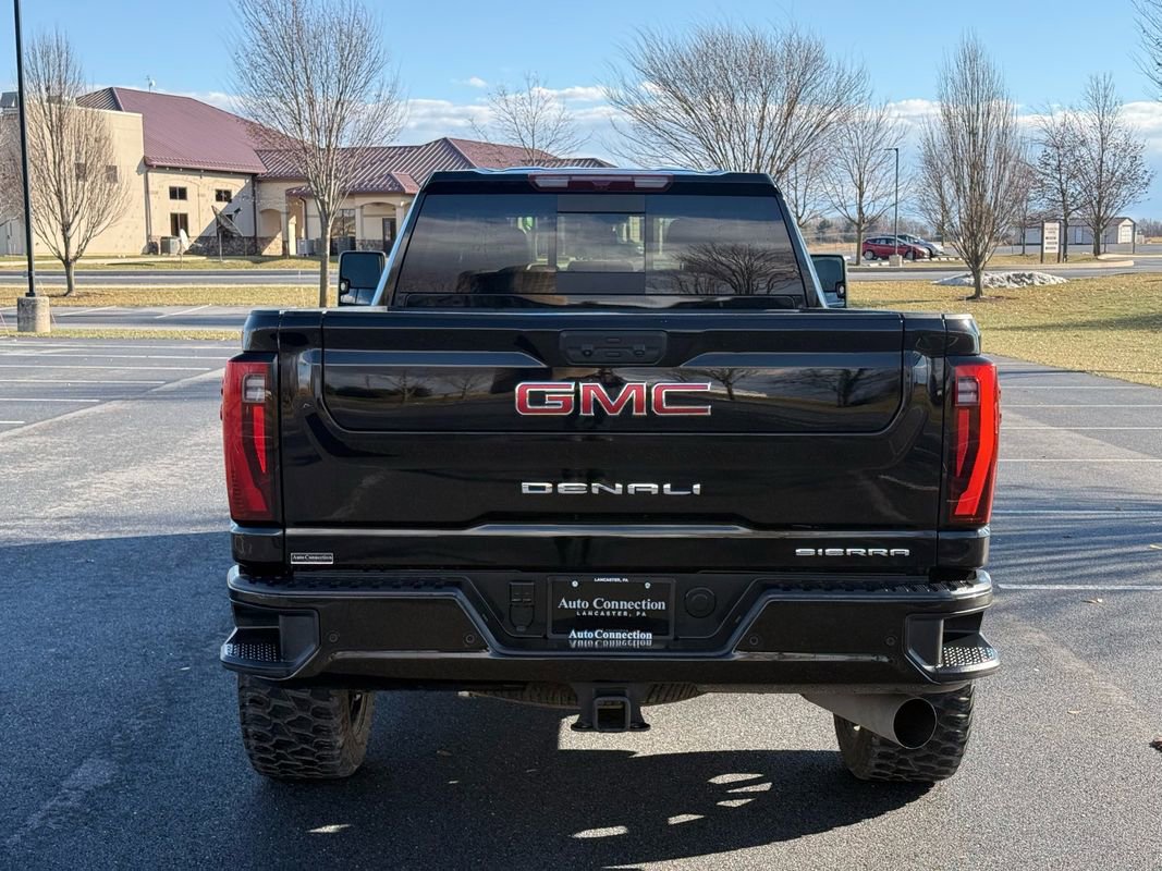 Used 2025 GMC Sierra 2500 Denali image 7