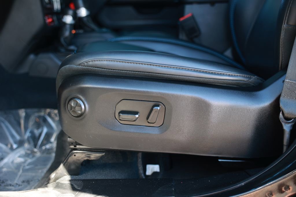 Used 2024 Jeep Wrangler Unlimited Rubicon 4xe image 18